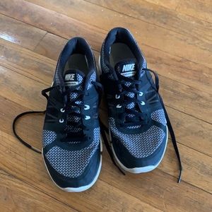 Nike Women’s Running Sneakers Size 7